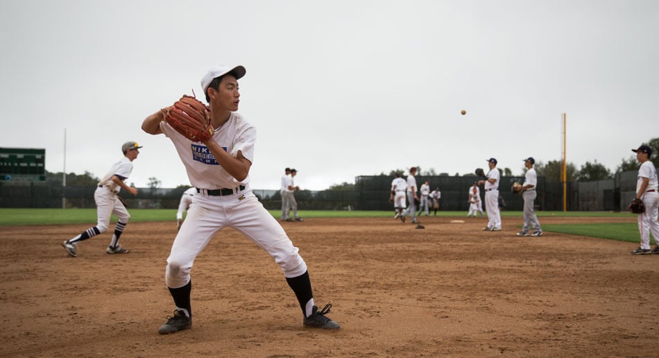 5 Ball Fielding Tips from Coach Hollamon - Baseball Tips